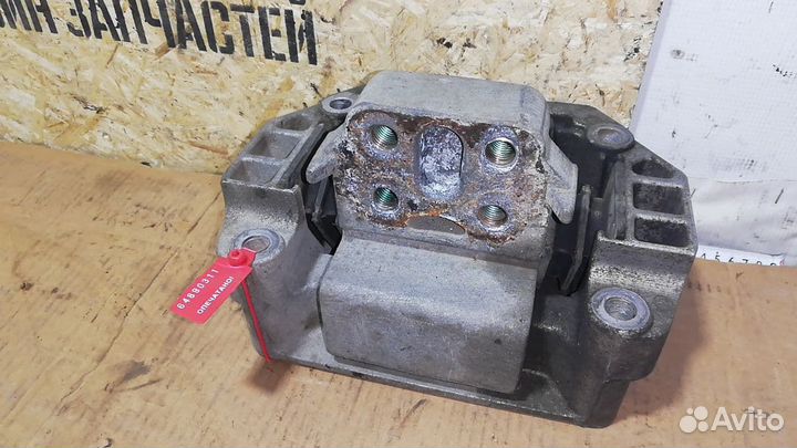 Подушка кпп / R-Series (Scania)