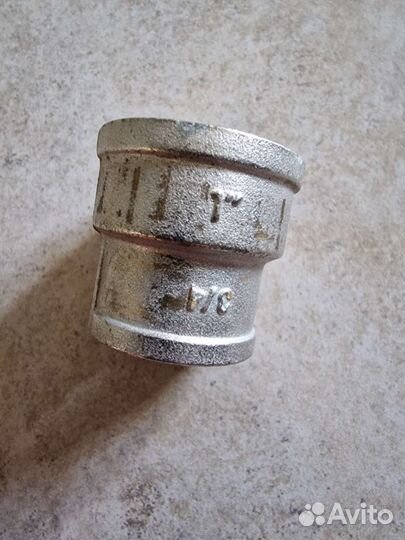 Муфта переходная Valtec внутренняя резьба 1