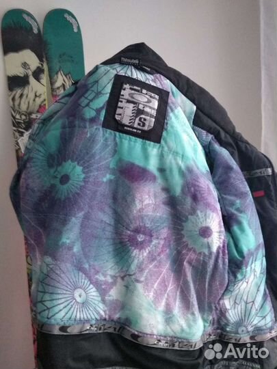 Куртка для сноуборда женская и горных лыж