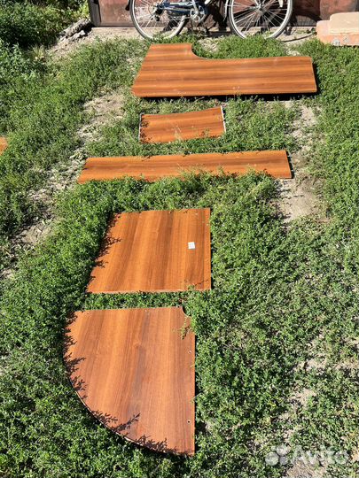 Компьютерный стол