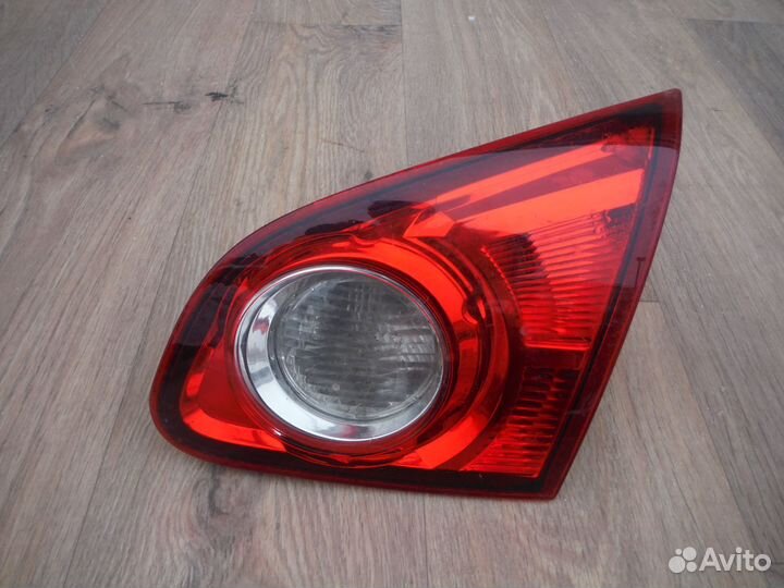 Фонарь правый внутренний №18 nissan Qashqai J10