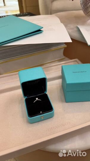 Помолвочное кольца из коллекции Setting от Tiffany