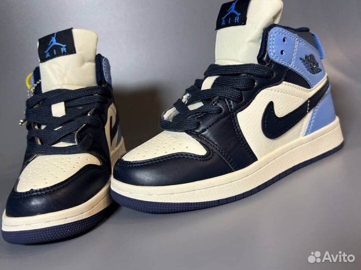 Кроссовки детские nike