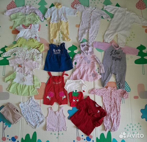 Пакет одежды на девочку от 3 месяцев до 9