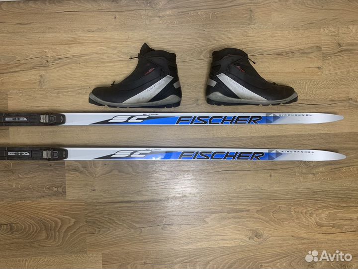 Беговые лыжи Fischer SC Combi, крепления и ботинки