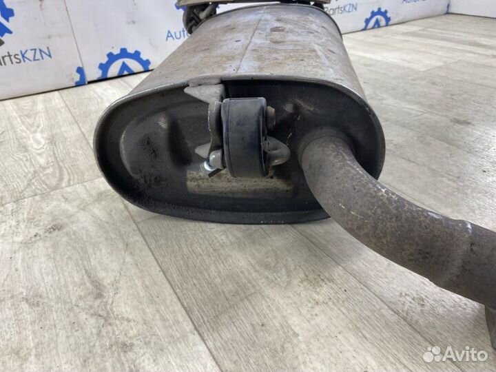 Глушитель задний правый Toyota Camry XV50