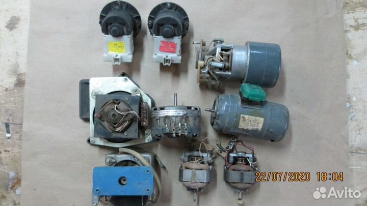 Электродвигатели в ассортименте