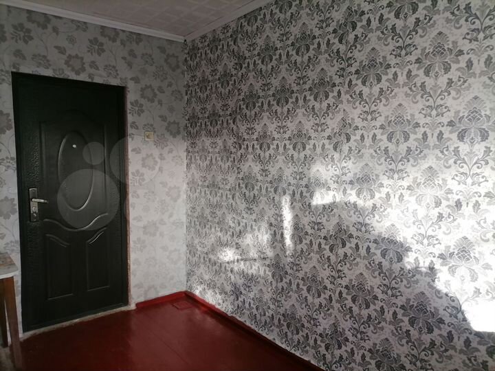 Комната 9 м² в 5-к., 4/5 эт.