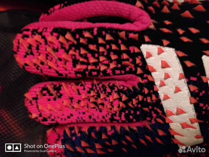 Вратарские перчатки Adidas Predator Pro