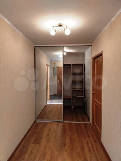 2-к. квартира, 67,6 м², 3/10 эт.