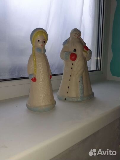 Статуэтка дед мороз и снегурочка