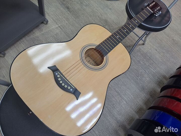 Гитара акустическая