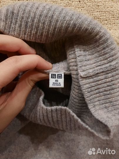 Свитер из шерсти Uniqlo