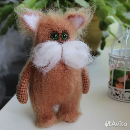 Вязаный кот