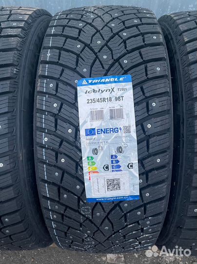 Triangle IcelynX TI501 235/45 R18 98T