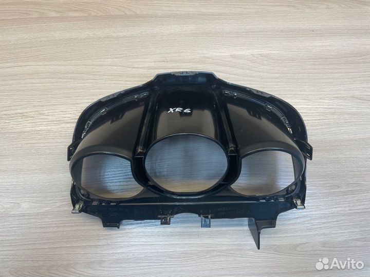 Козырек щитка приборов LADA X-Ray