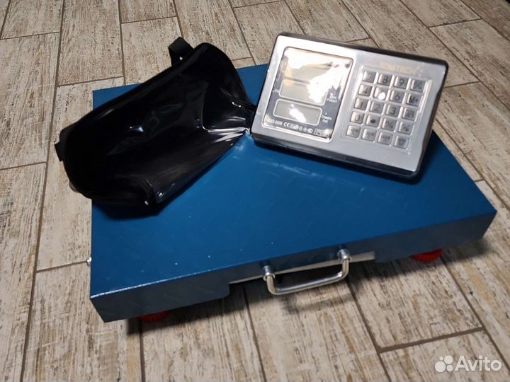 Весы торговые напольные на радиоканале до 350кг