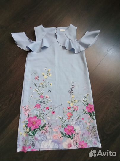 Платье фирмы next размер 152