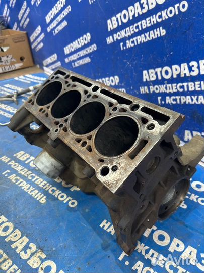 Блок цилиндров Renault Clio седан K4JA712 2001