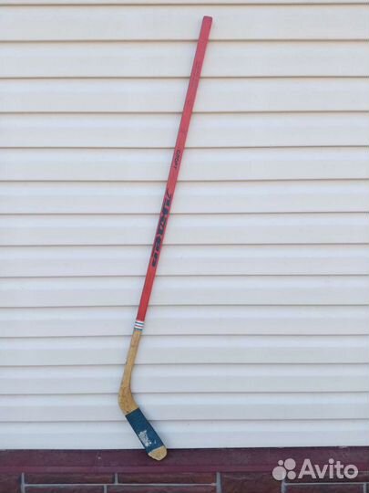 Хоккейная клюшка