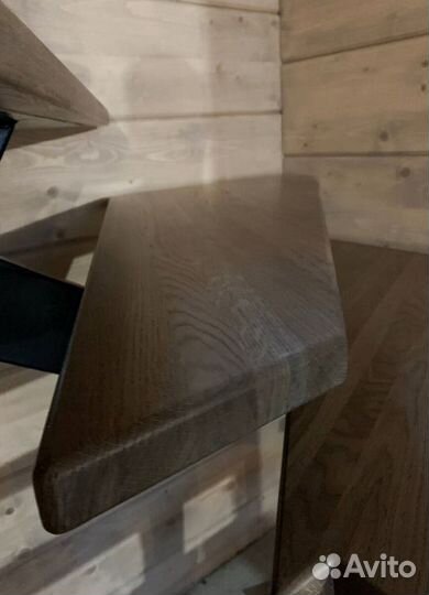 Лестница на металлокаркасе закрытого типа