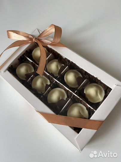 Шокодные пельмени. Шоколад ручной работы