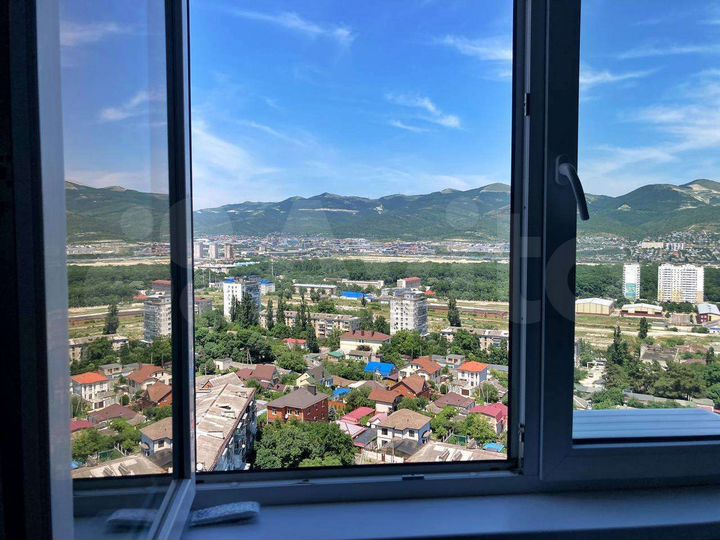 Комната 14 м² в 3-к., 17/22 эт.