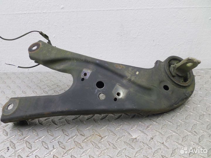 Рычаг зад L Lexus RX 3 AL10