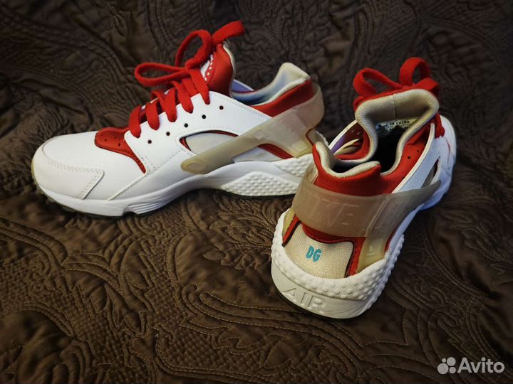 Кроссовки Nike Huarache женские 37.5