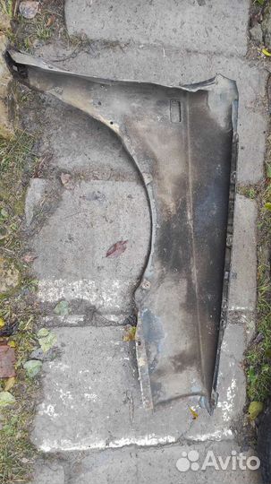 Крыло левое Passat левлевая