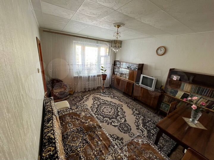 2-к. квартира, 55 м², 1/9 эт.