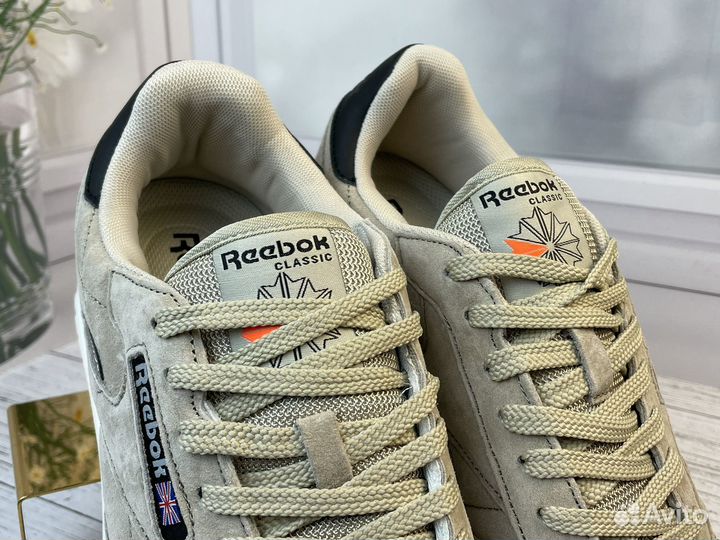 Кроссовки reebok classic замшевые