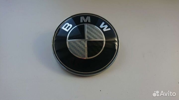 Эмблемы бмв чёрные карбон комплект