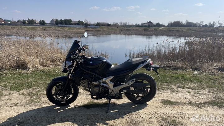 Suzuki Gladius 400