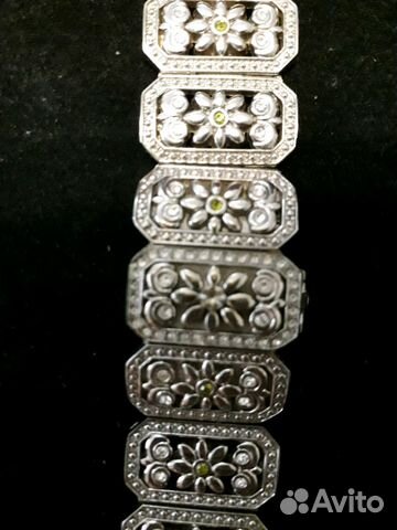 Часы с натуральными камнями