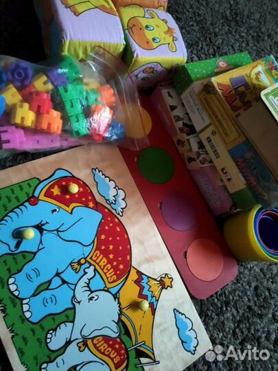 Игрушки развивающие пакетом