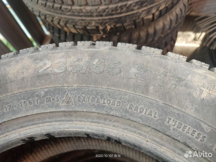 Continental ContiIceContact 4x4 235/65 R17