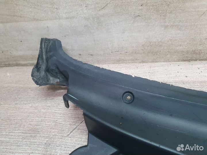 Решетка под лобовое стекло Mazda Tribute I (2000—2