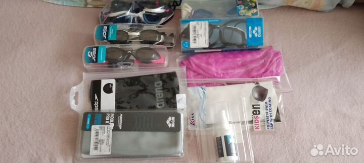 Очки и шапочка для плавания фирма арена