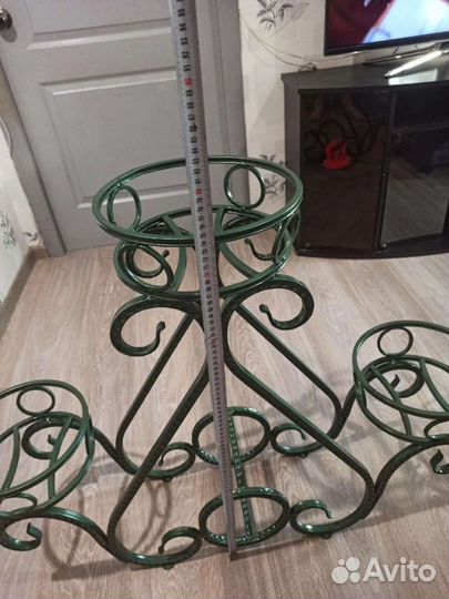 Кованная цветочница