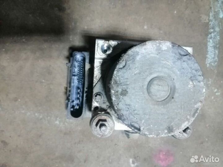 Блок ABS Peugeot 107