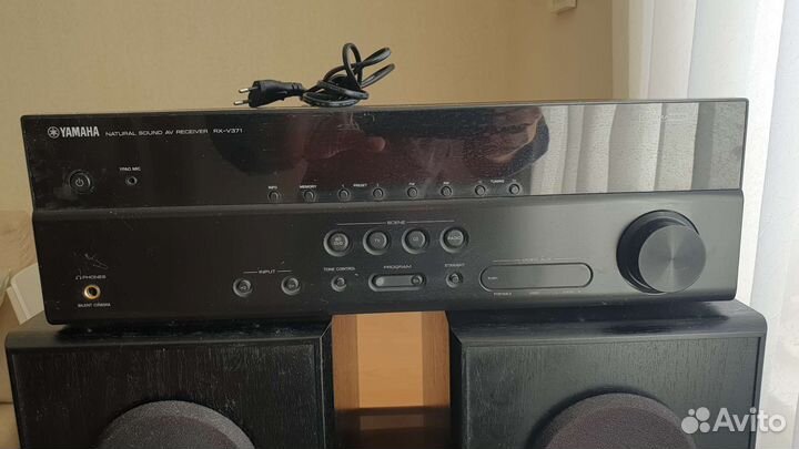 Ресивер Yamaha RX-V371 и колонки Yamaha NS-F150