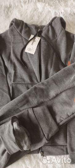 Спортивный костюм женский новый