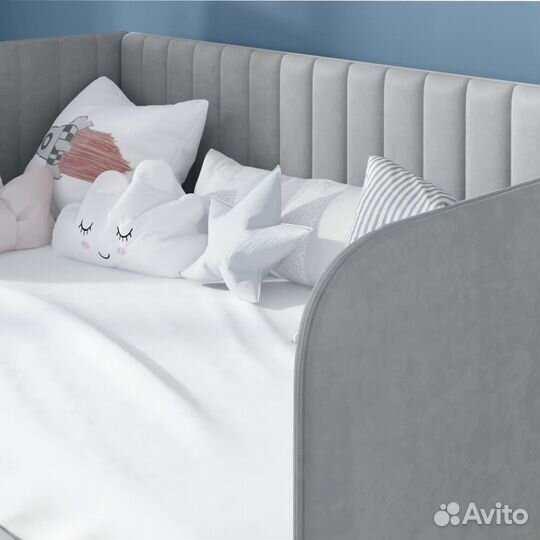 Детская кровать мягкая c матрасом комплект