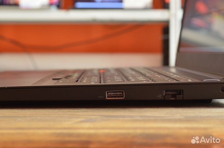 Ноутбук Lenovo ThinkPad E15: i3-10110/8Gb/SSD256Gb