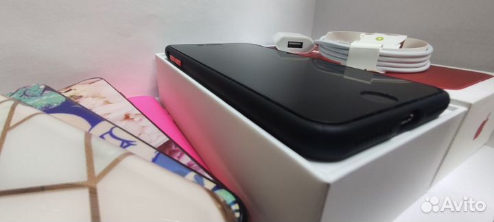 iPhone 8 Plus, 256 ГБ