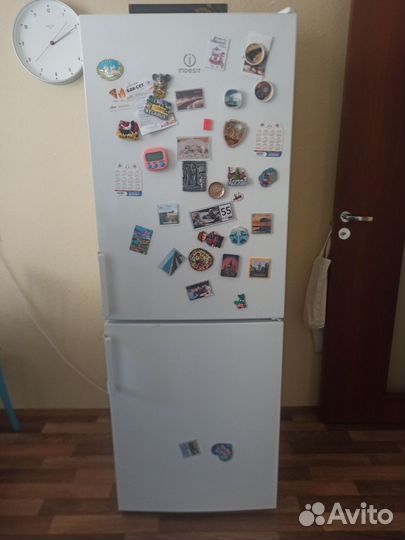 Холодильник Indesit EF 16