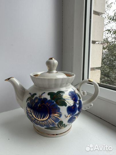 Набор фарфоровых чайников Городница