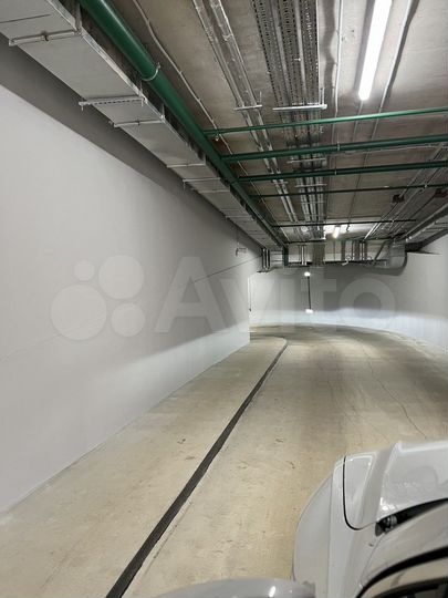 Машиноместо, 16 м²