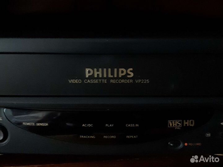 Видеомагнитофон philips vp225 пишущий